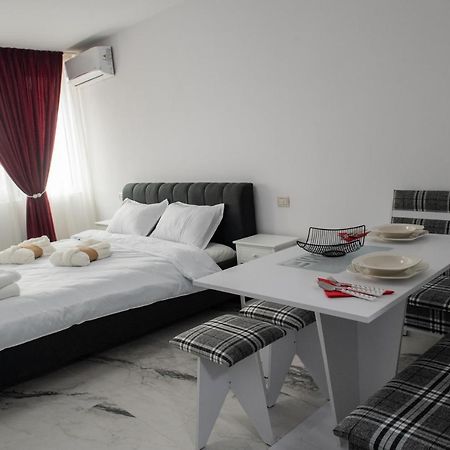 Apart Hotel Center Piatra Neamţ Dış mekan fotoğraf