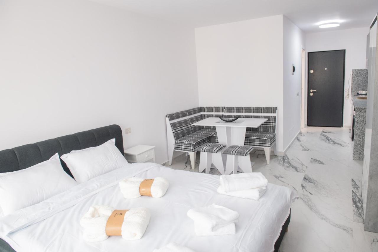Apart Hotel Center Piatra Neamţ Dış mekan fotoğraf