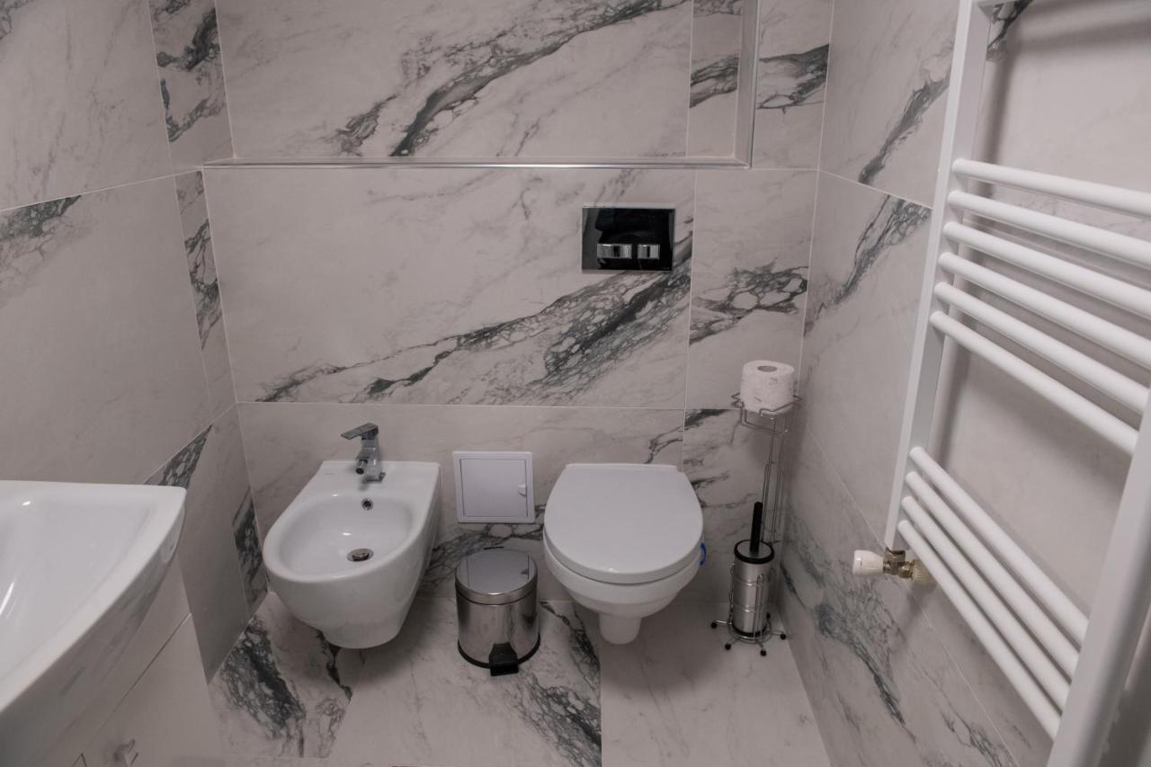 Apart Hotel Center Piatra Neamţ Dış mekan fotoğraf