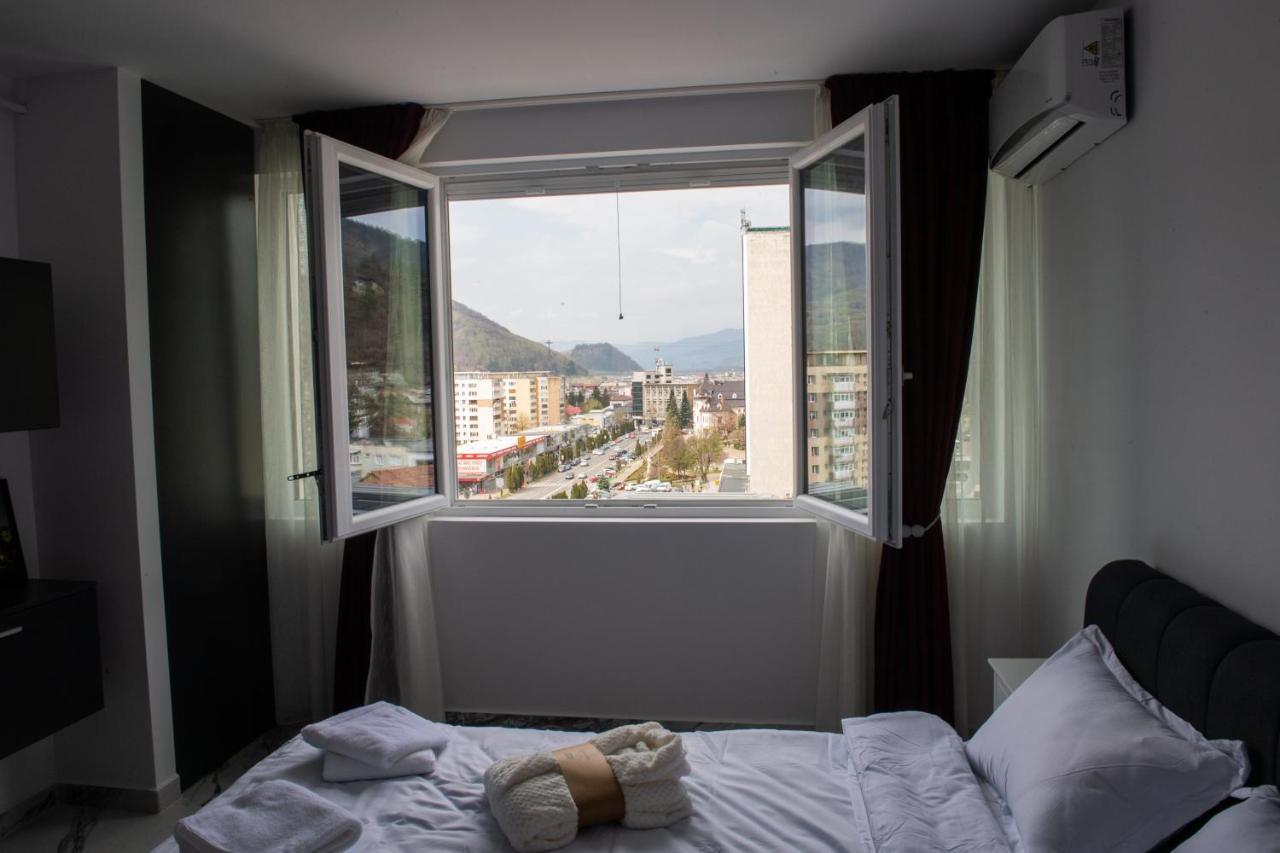 Apart Hotel Center Piatra Neamţ Dış mekan fotoğraf