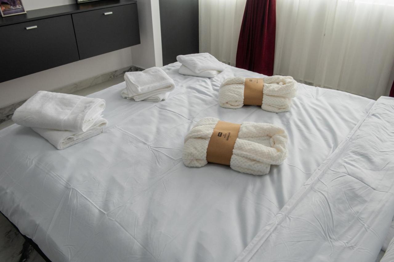 Apart Hotel Center Piatra Neamţ Dış mekan fotoğraf