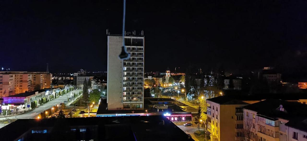 Apart Hotel Center Piatra Neamţ Dış mekan fotoğraf